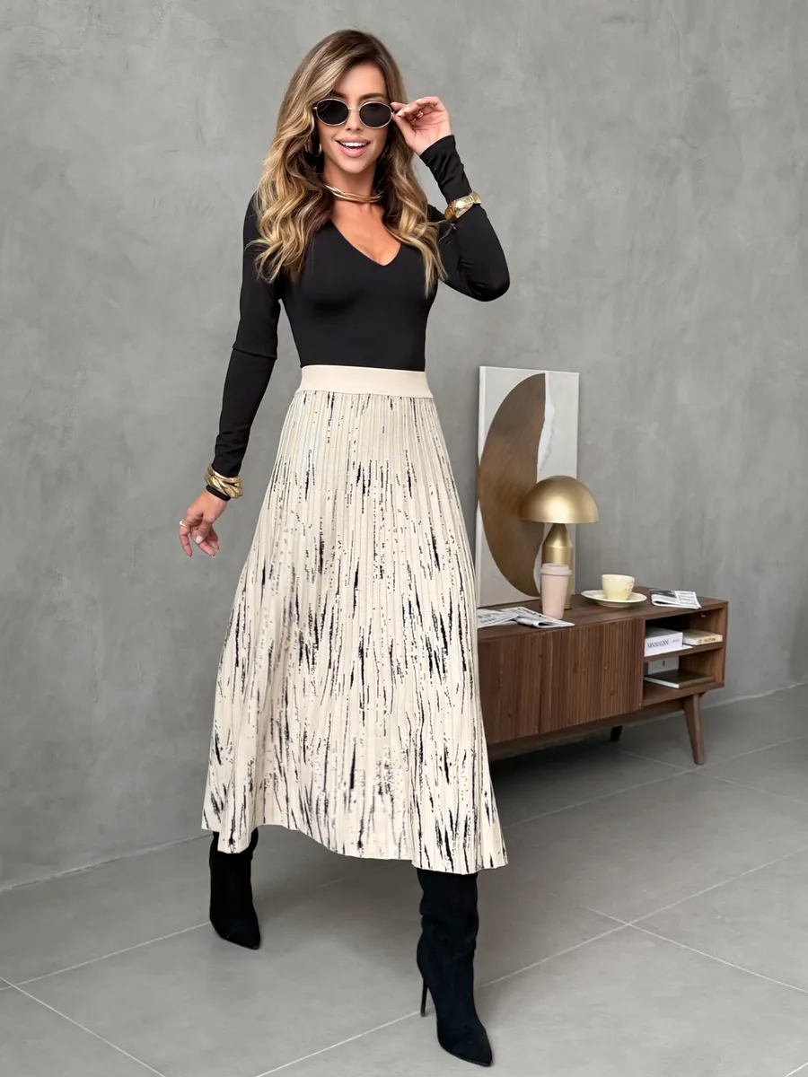 Молочная юбка миди трикотажная теплая