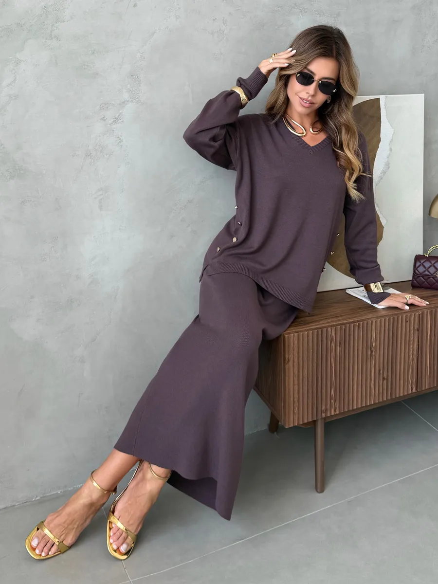 Костюм с юбкой теплый трикотажный