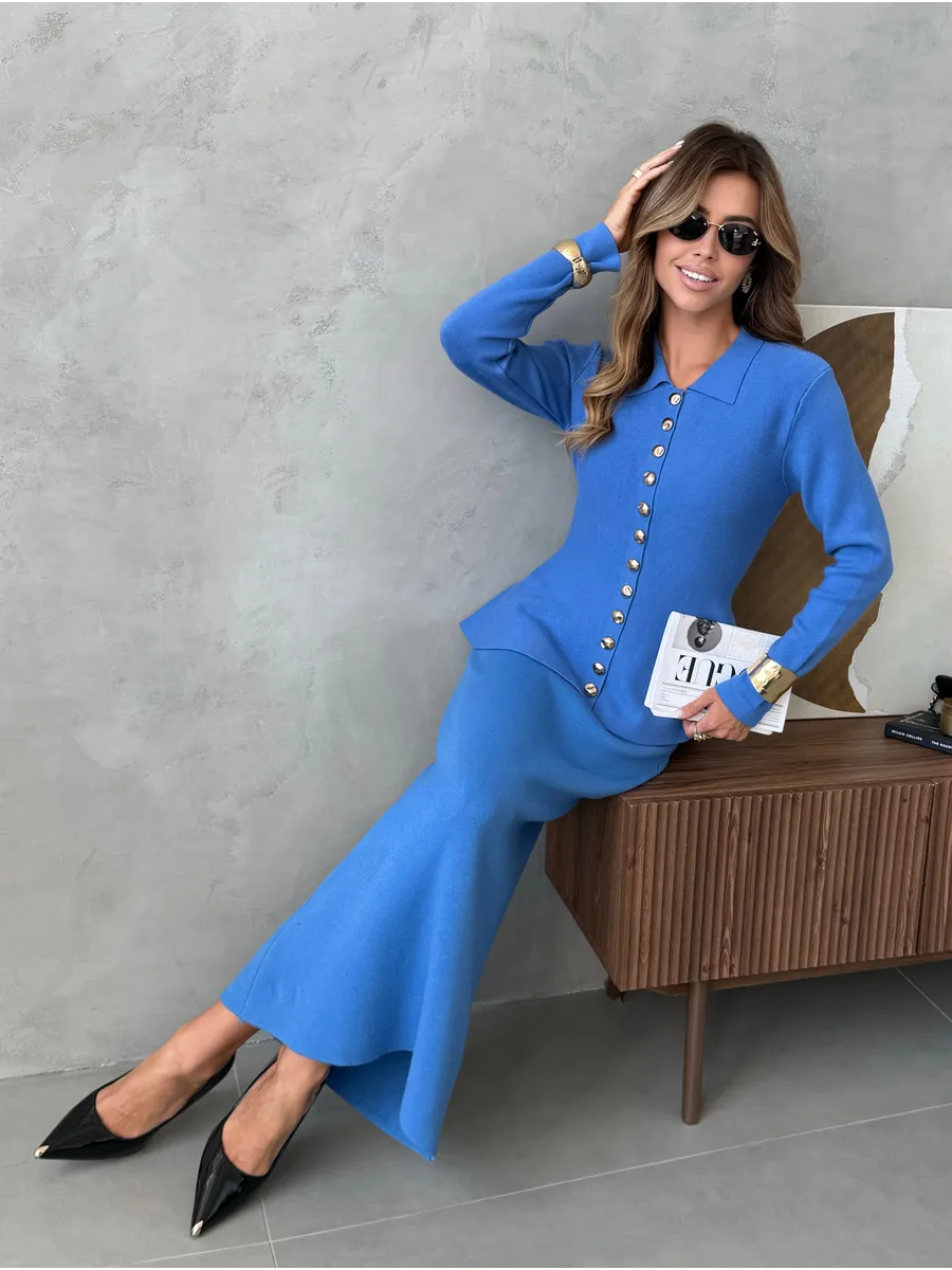 Синий костюм с юбкой теплый трикотажный