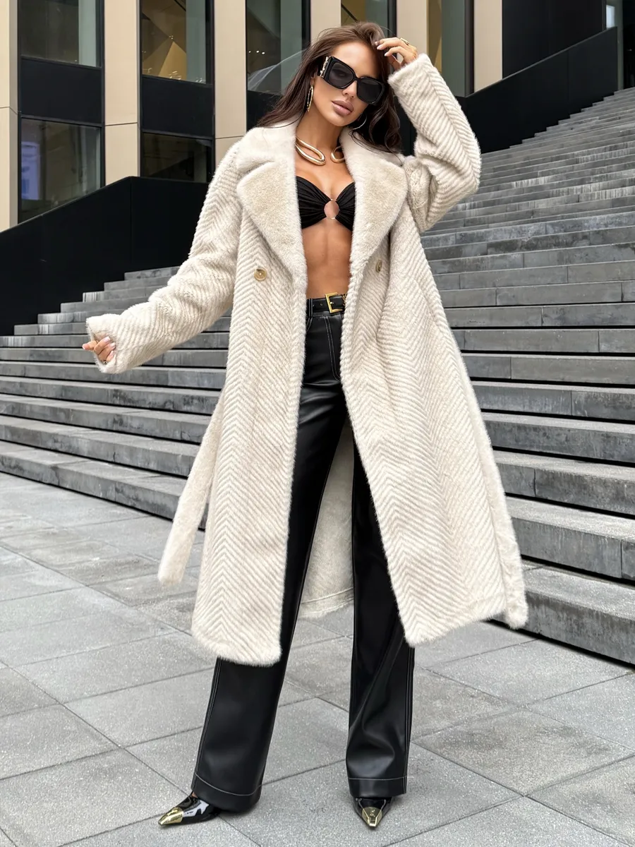 Молочная шуба искусственная