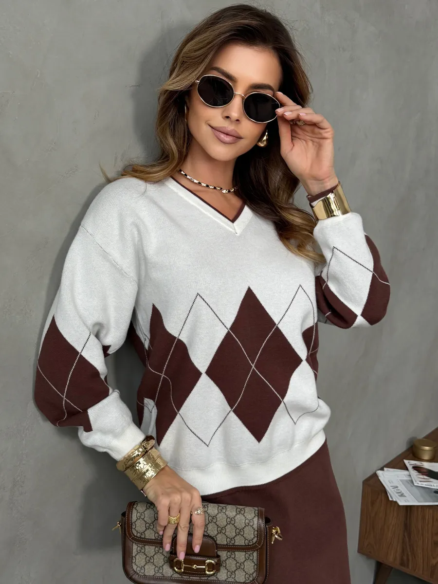 Шоколадный костюм с юбкой теплый трикотажный