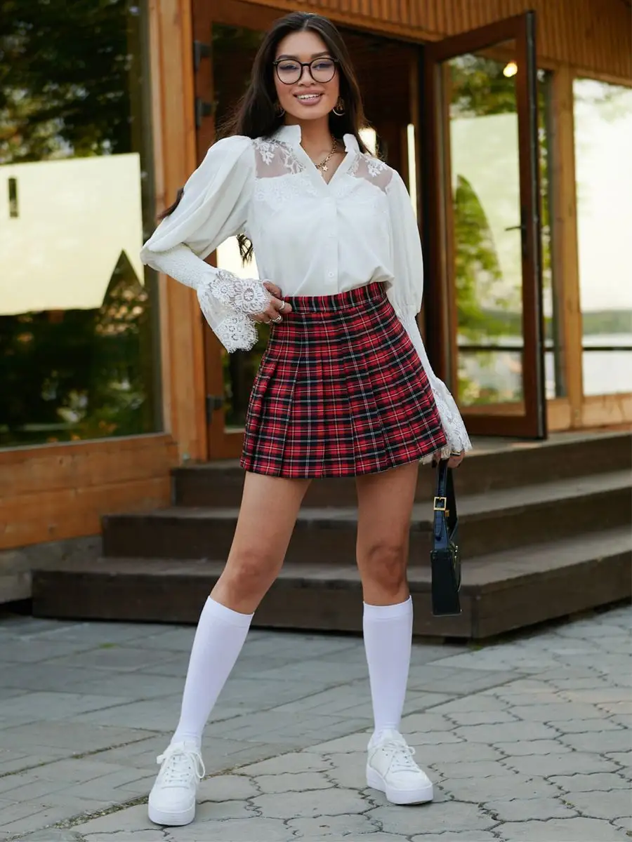 Красная юбка короткая теннисная в складку