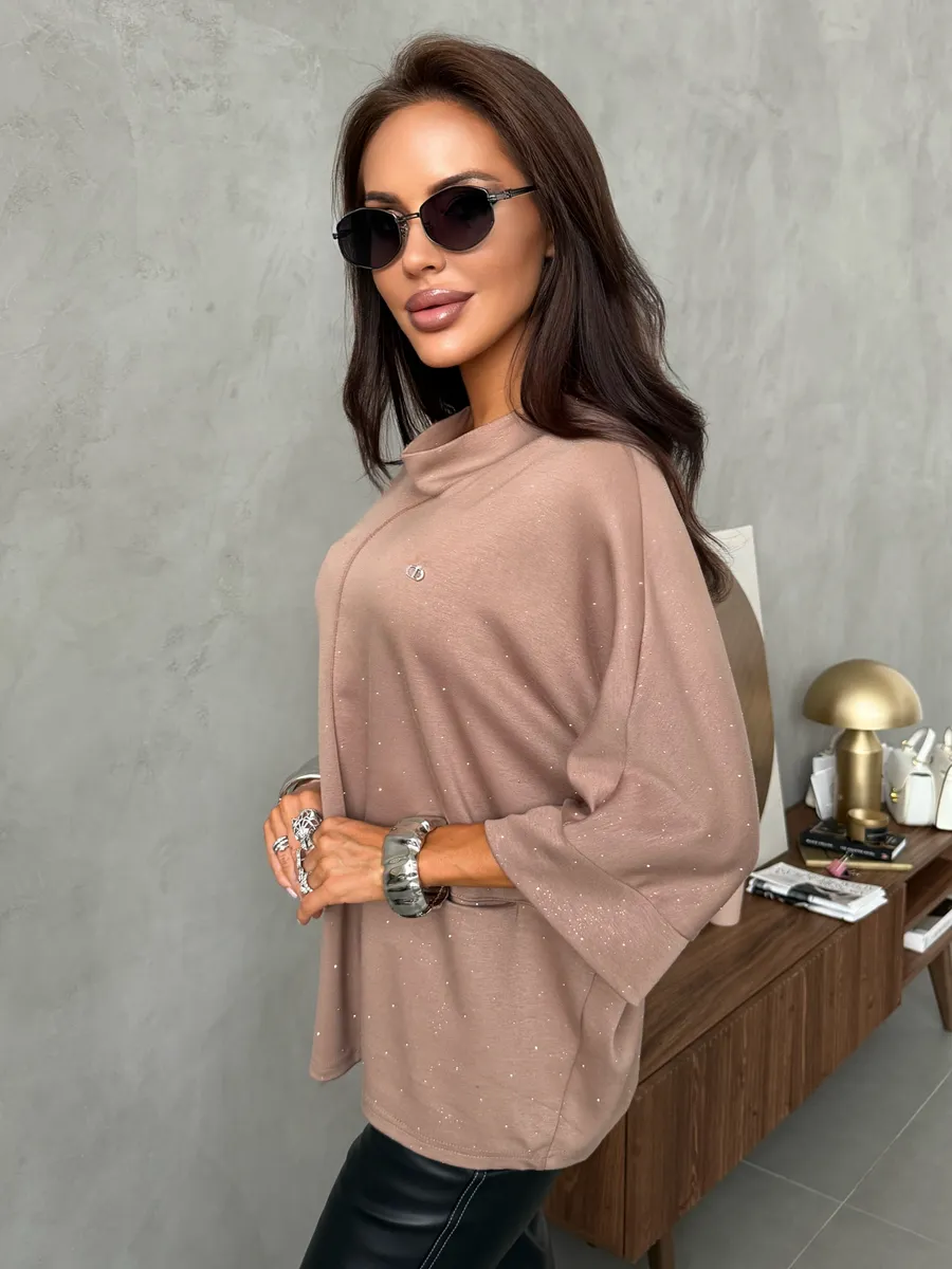 Бежевая кофта нарядная