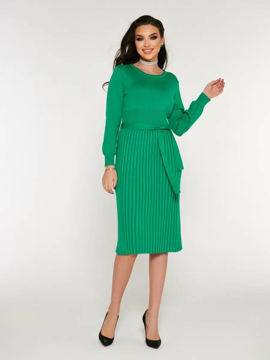 Зеленое платье женское вечернее теплое трикотажное офисное миди
