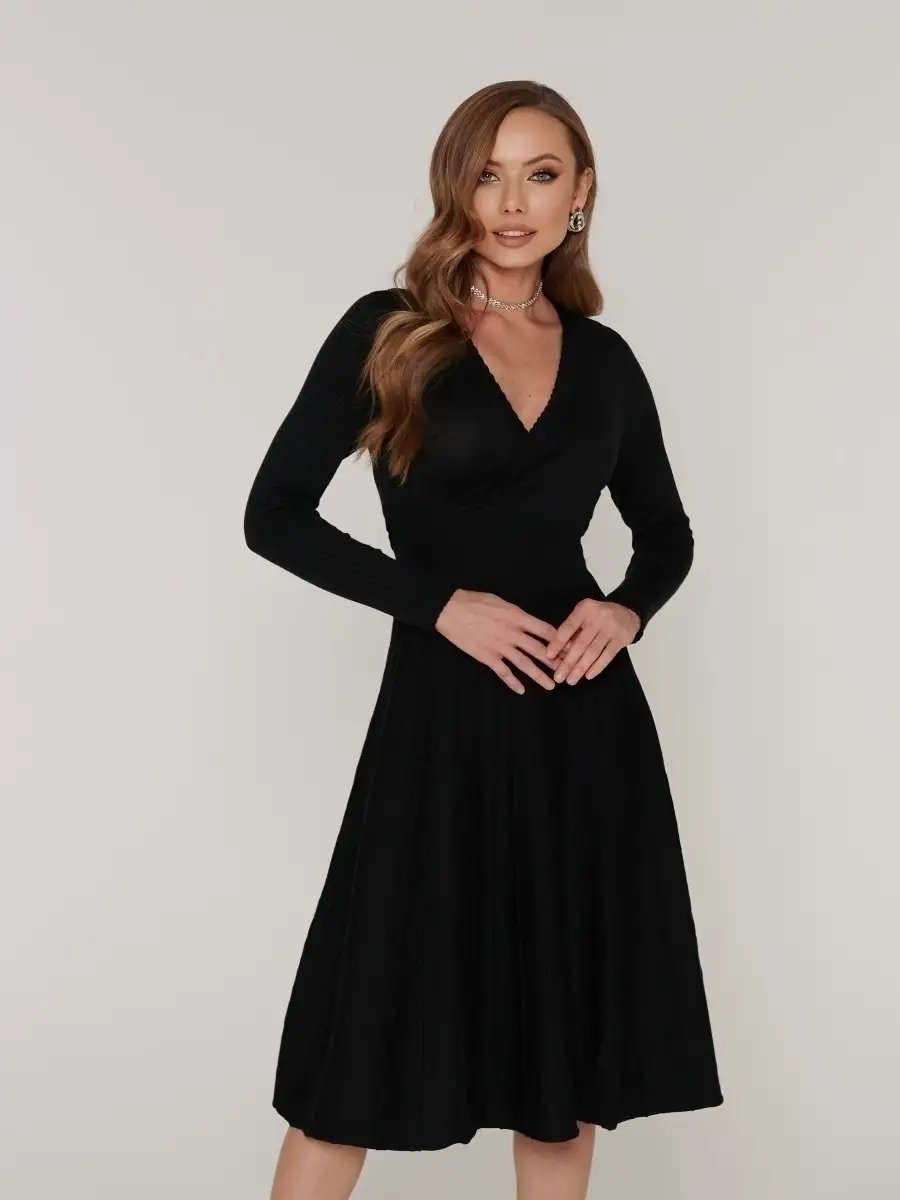 Черное платье