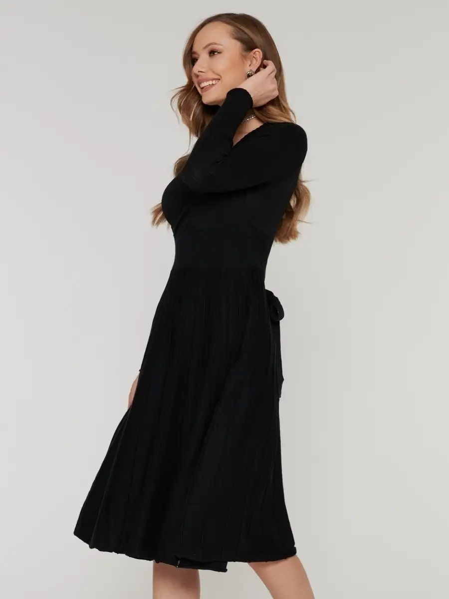 Черное платье