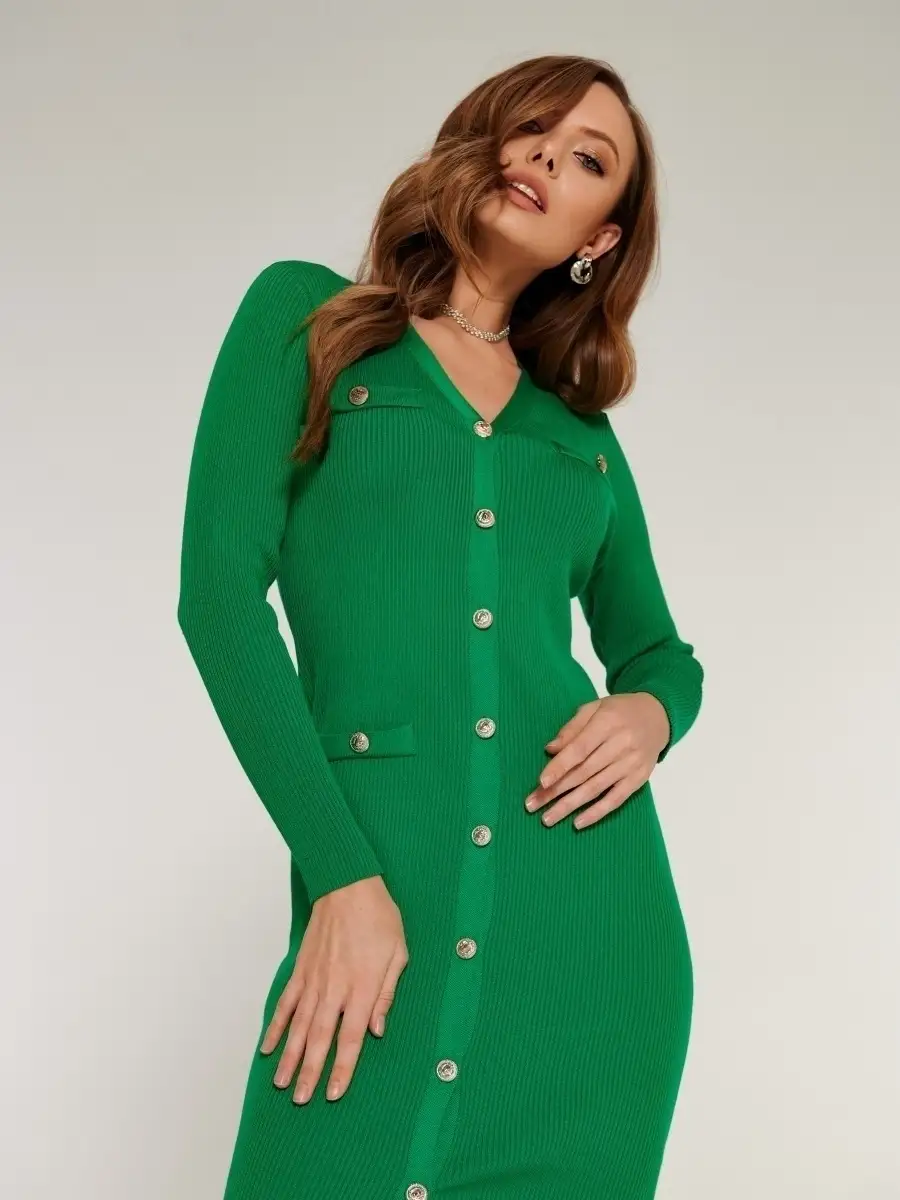 Зеленое женское платье вечернее в офис трикотажное
