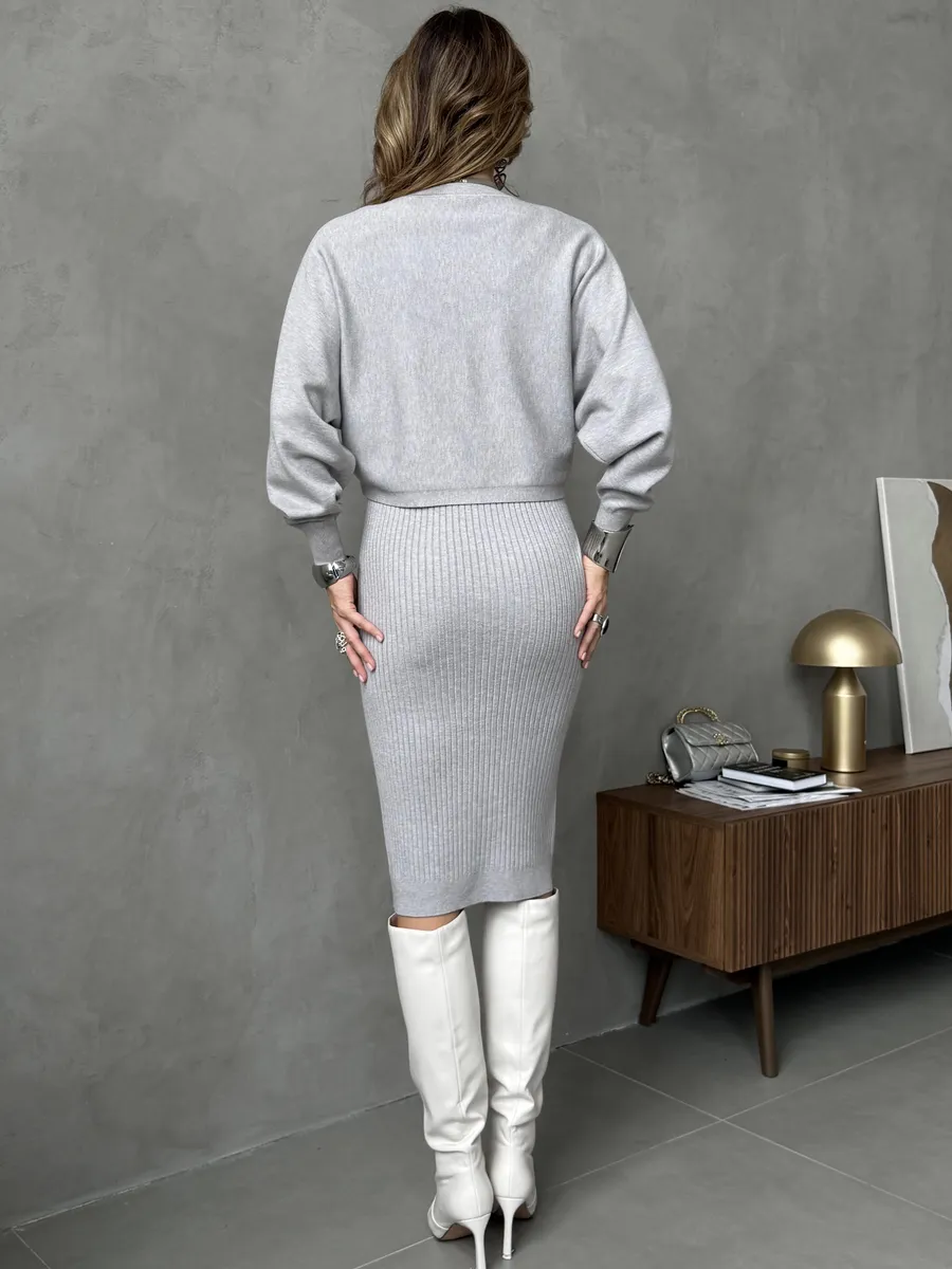 Серый костюм двойка трикотажный с платьем