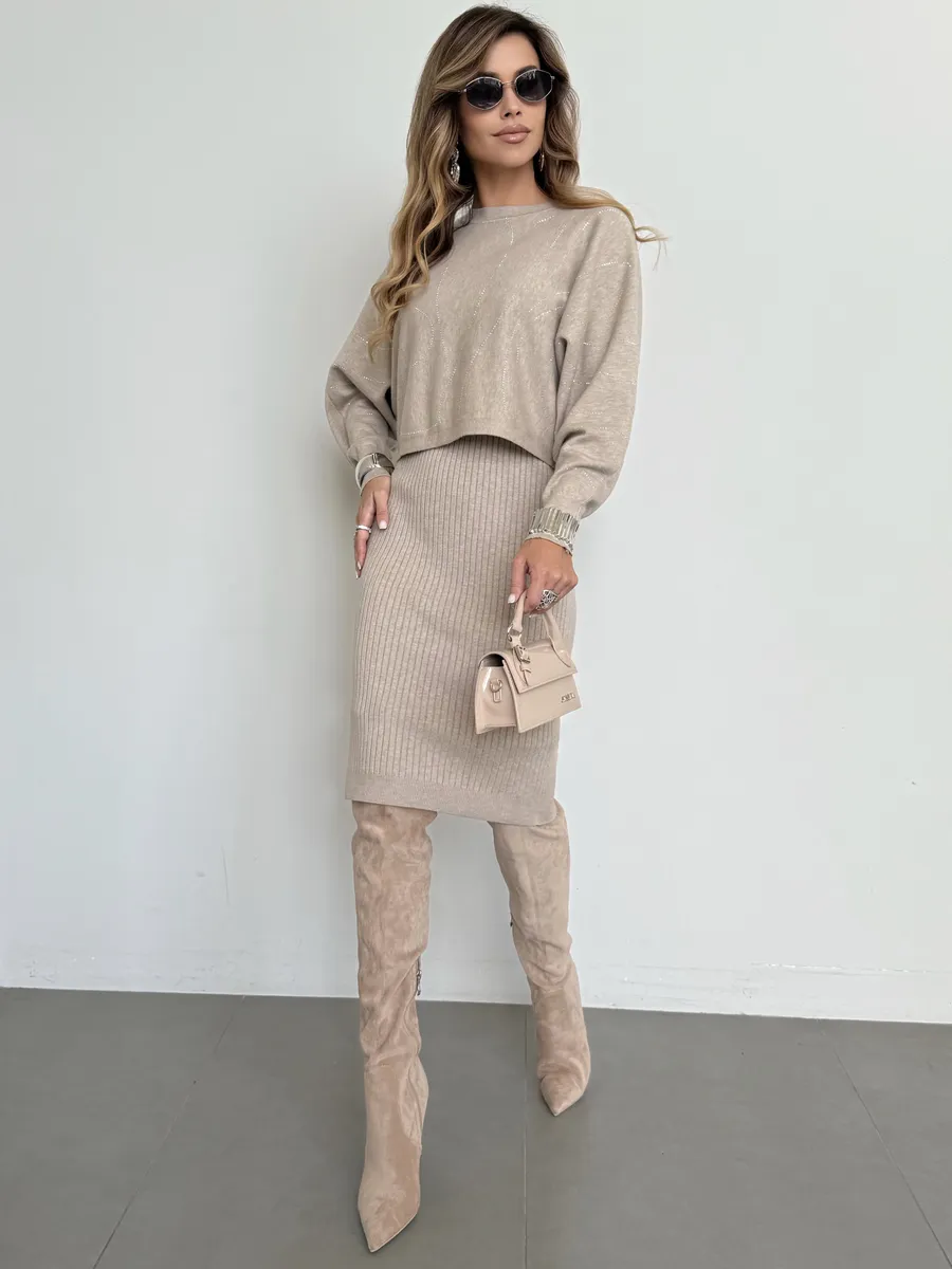 Бежевый костюм двойка трикотажный с платьем