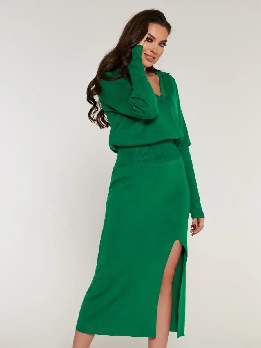 Изумрудный костюм женский юбочный юбка миди и джемпер кофта