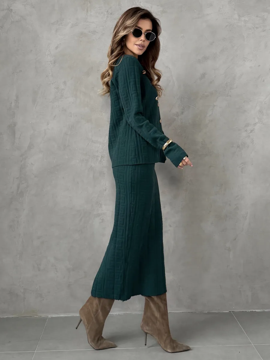 Зеленый теплый костюм с юбкой осенний трикотажный