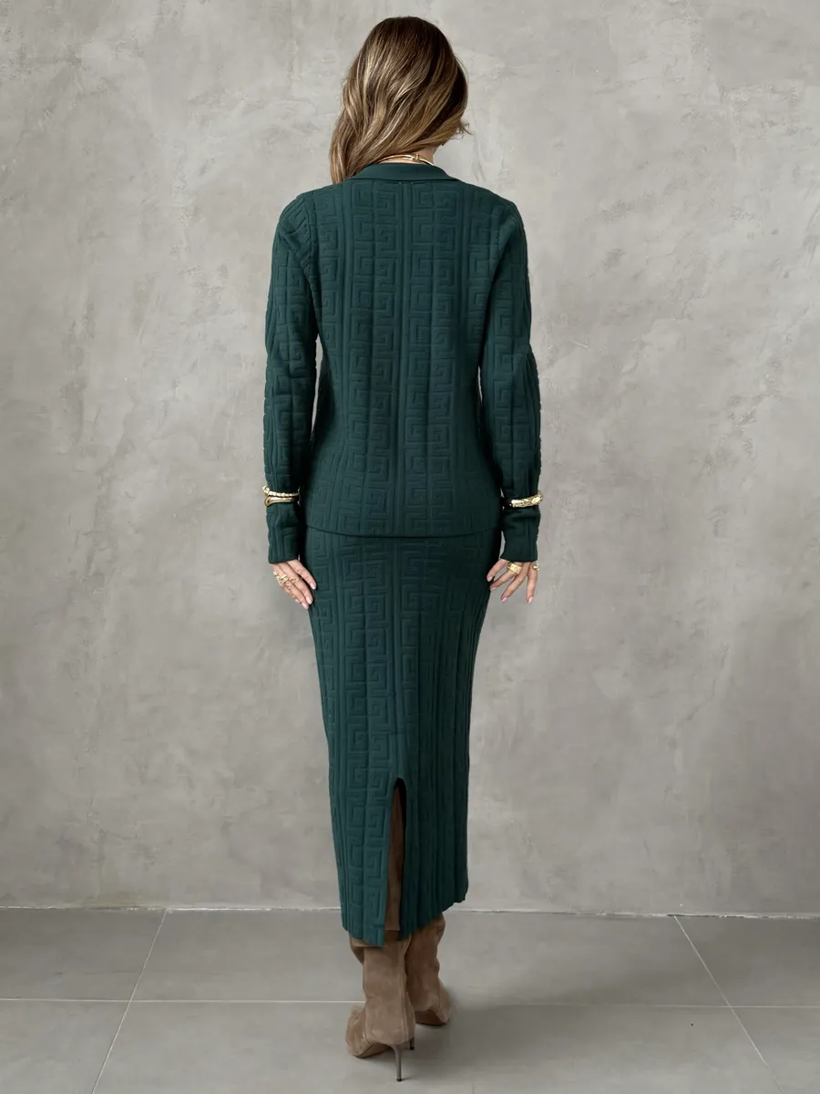 Зеленый теплый костюм с юбкой осенний трикотажный