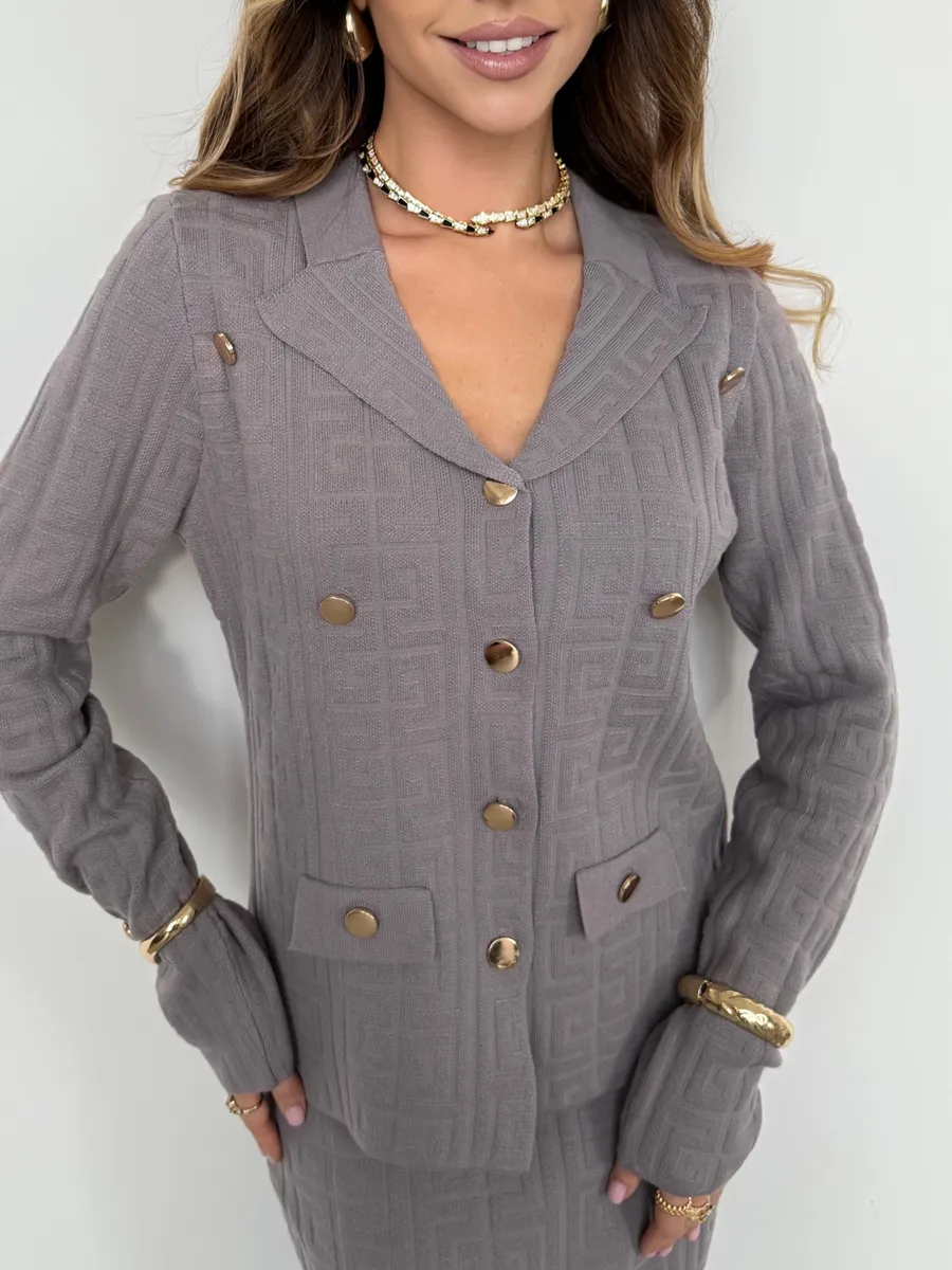 Серый теплый костюм с юбкой осенний трикотажный