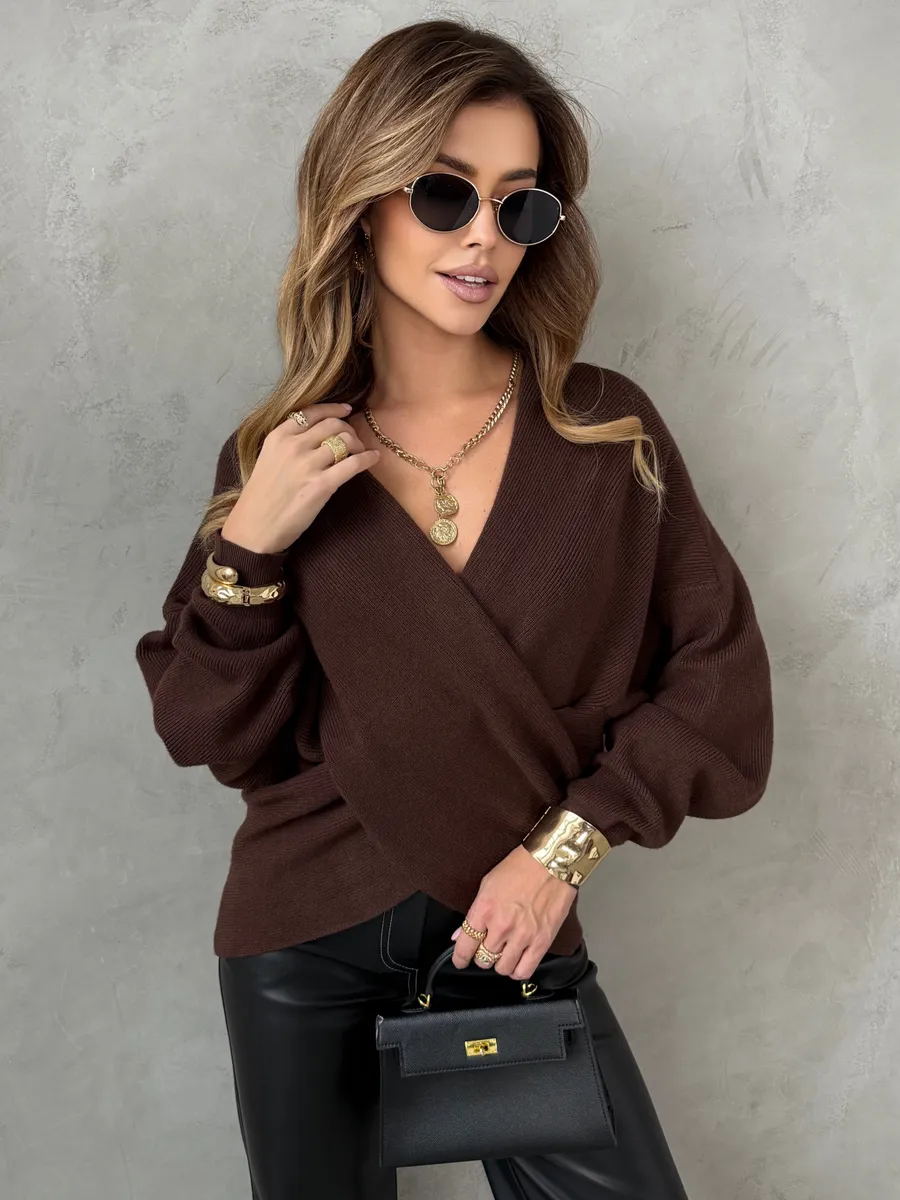 Шоколадная теплая кофта вязаная на запах оверсайз