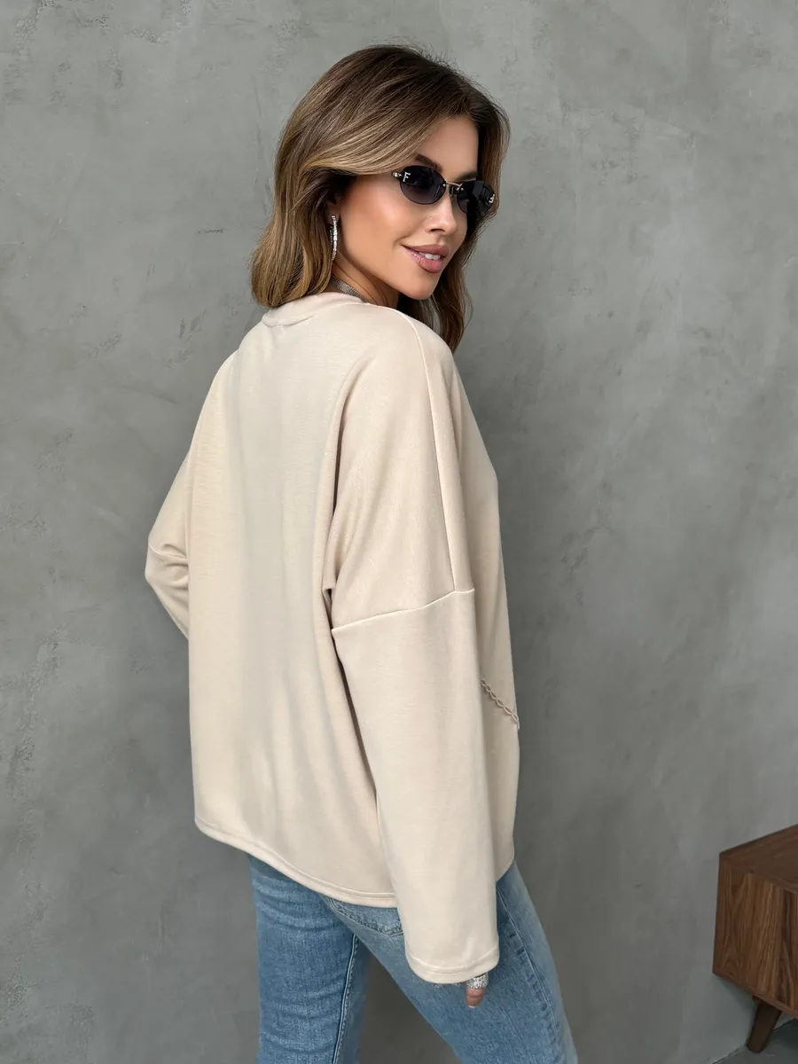 Бежевая кофта женская