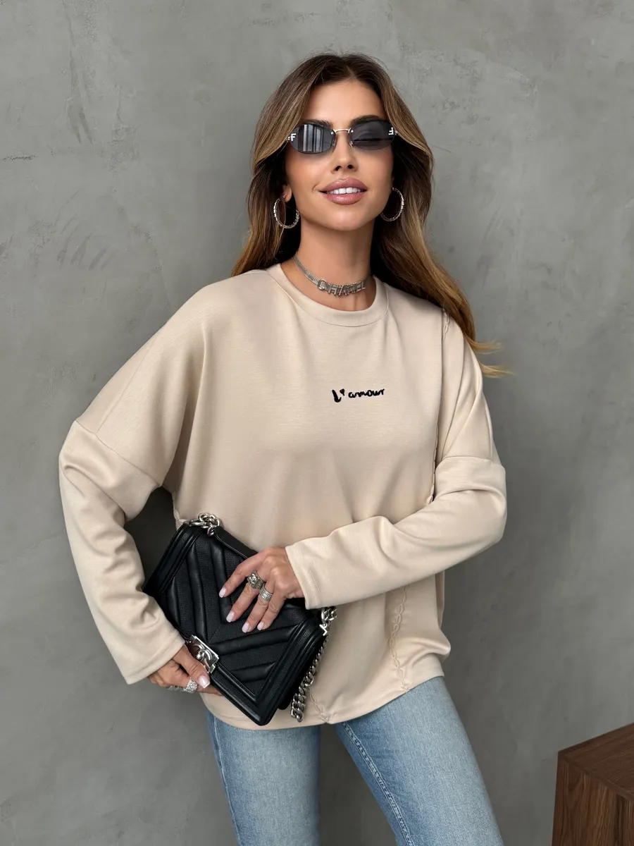 Бежевая кофта женская