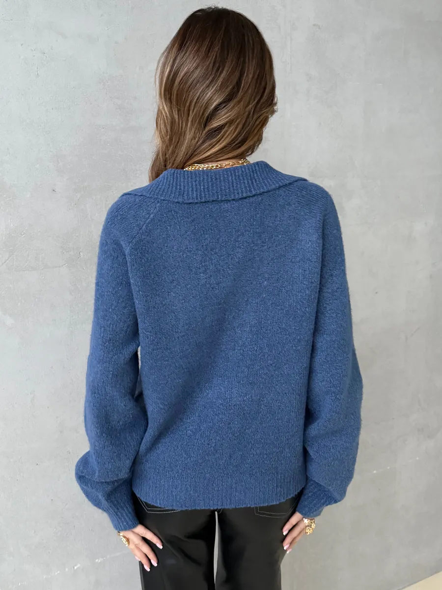 Синяя кофта теплая трикотажная