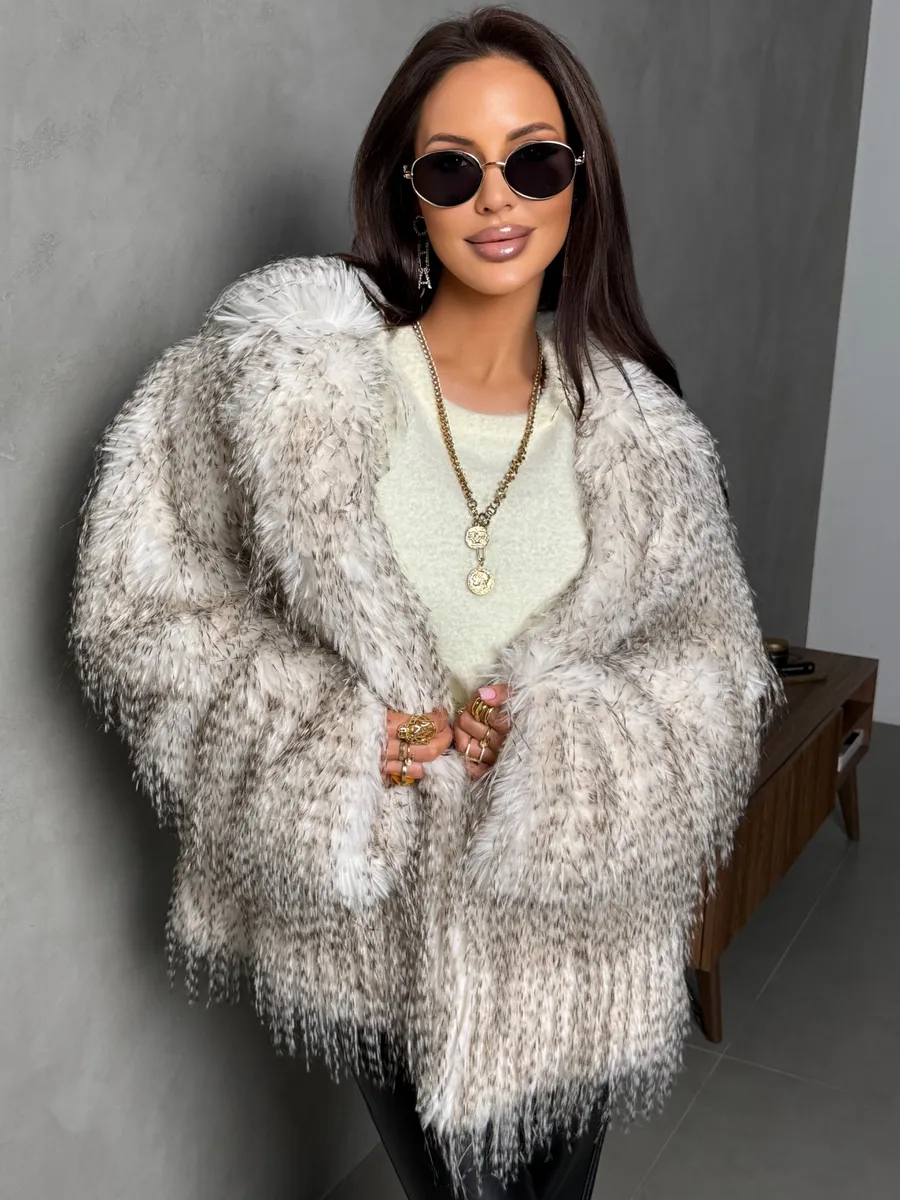 Белая шуба искусственная зимняя короткая