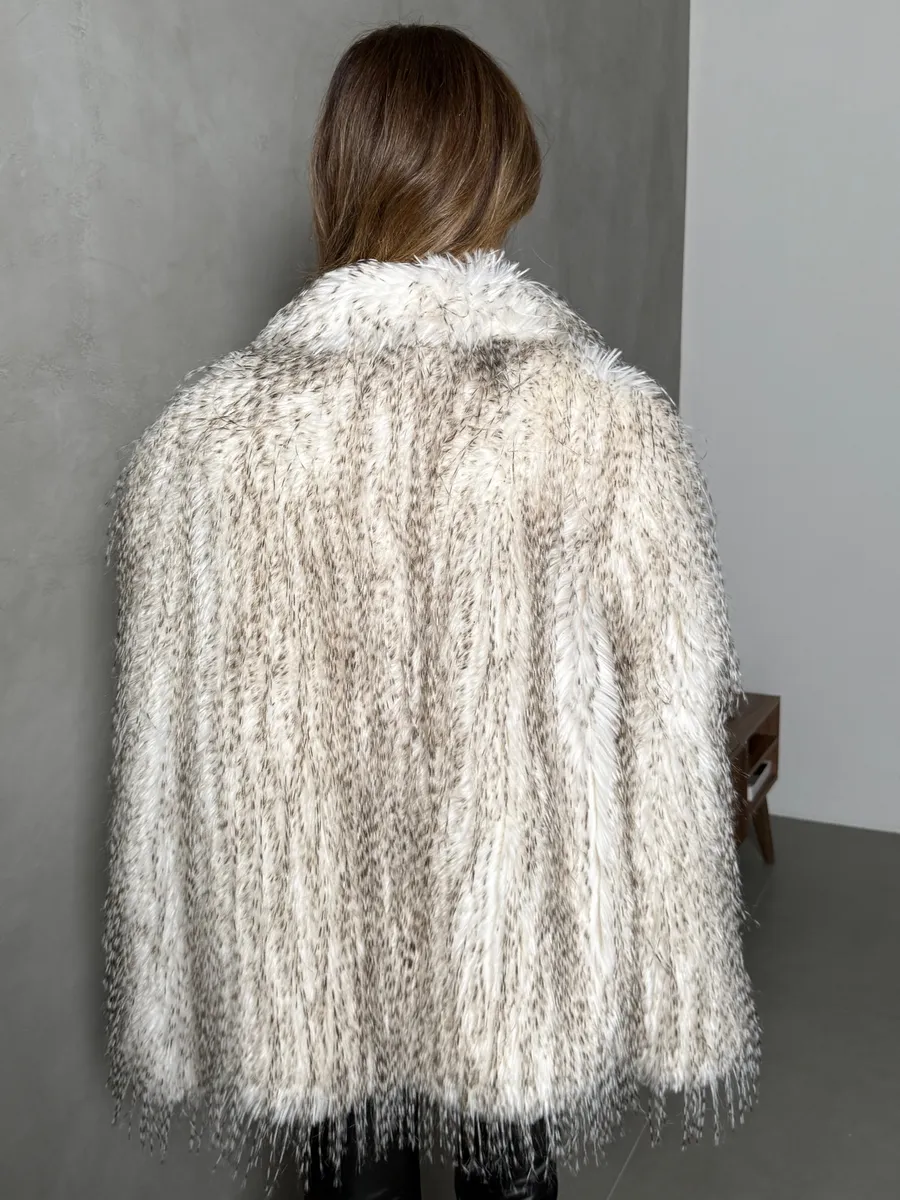 Белая шуба искусственная зимняя короткая