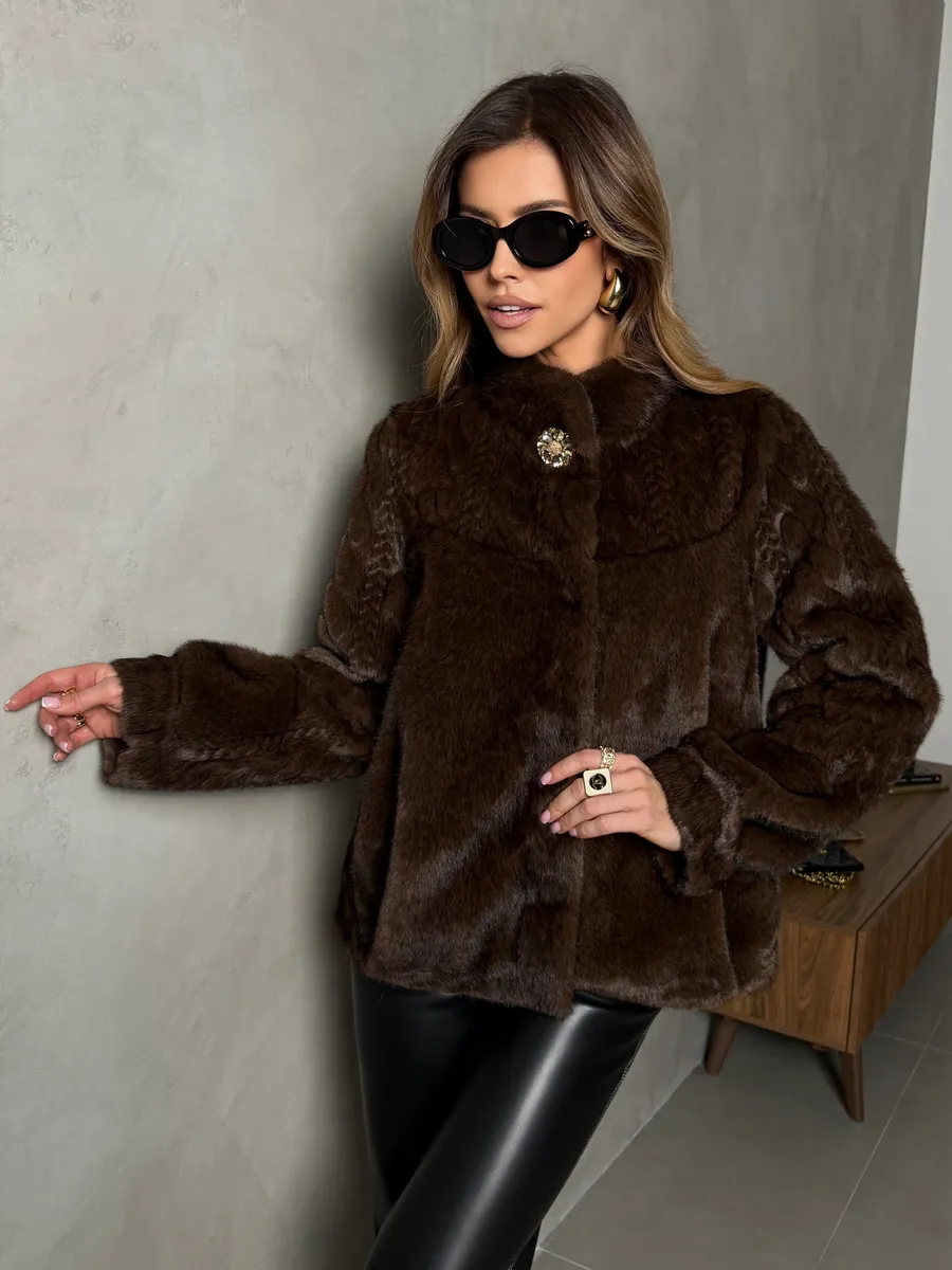 Шуба искусственная зимняя короткая