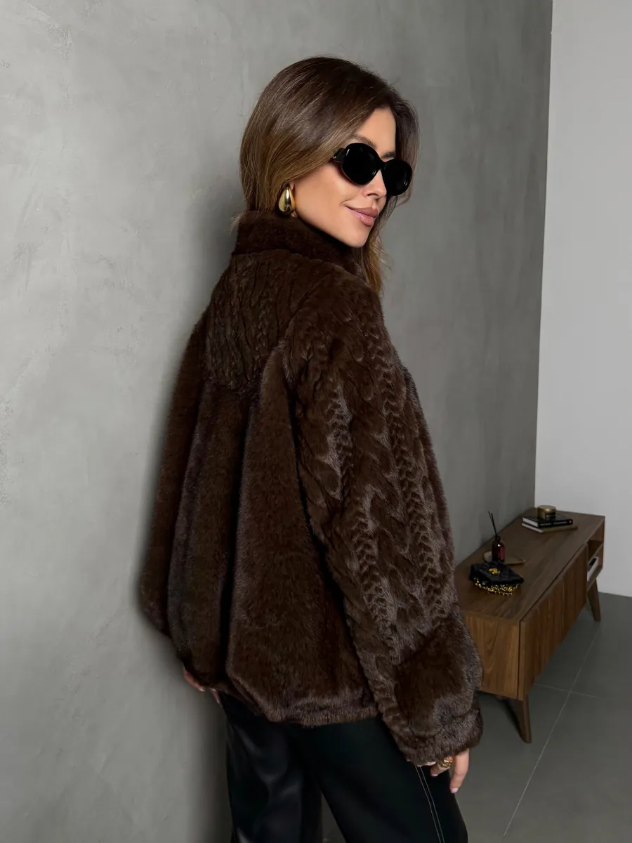 Шуба искусственная зимняя короткая