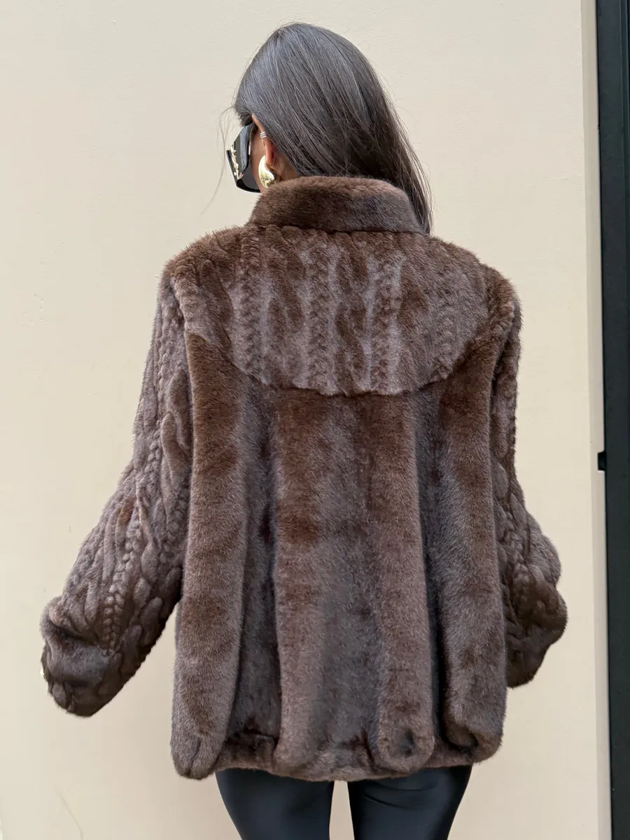 Шуба искусственная зимняя короткая