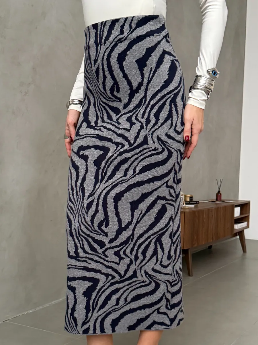 Черная юбка теплая длинная миди зебра