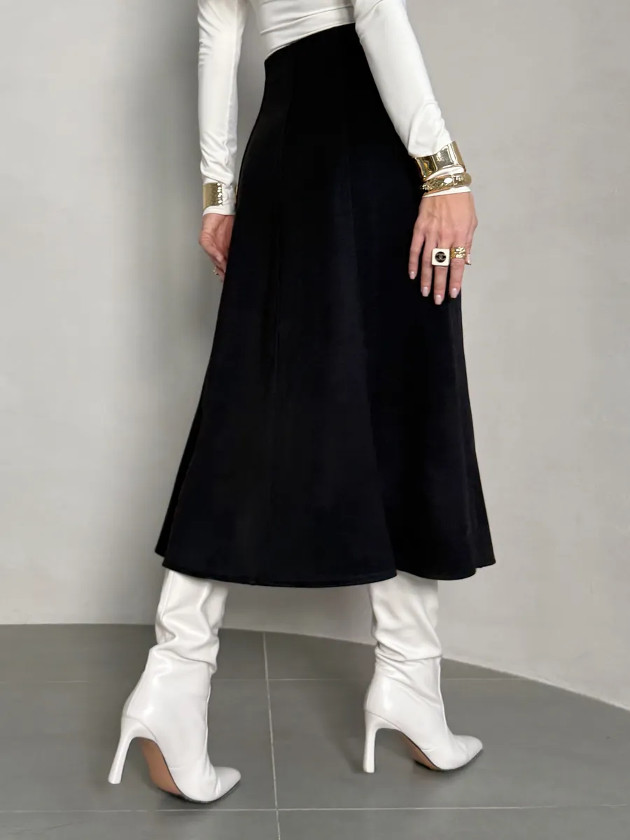 Темно-серая юбка теплая длинная