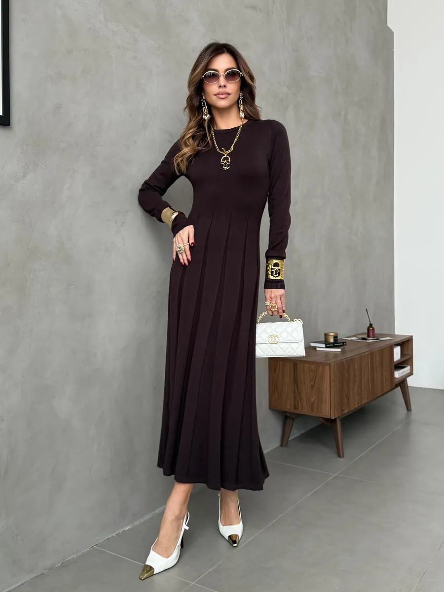 Теплое платье вязаное трикотажное повседневное