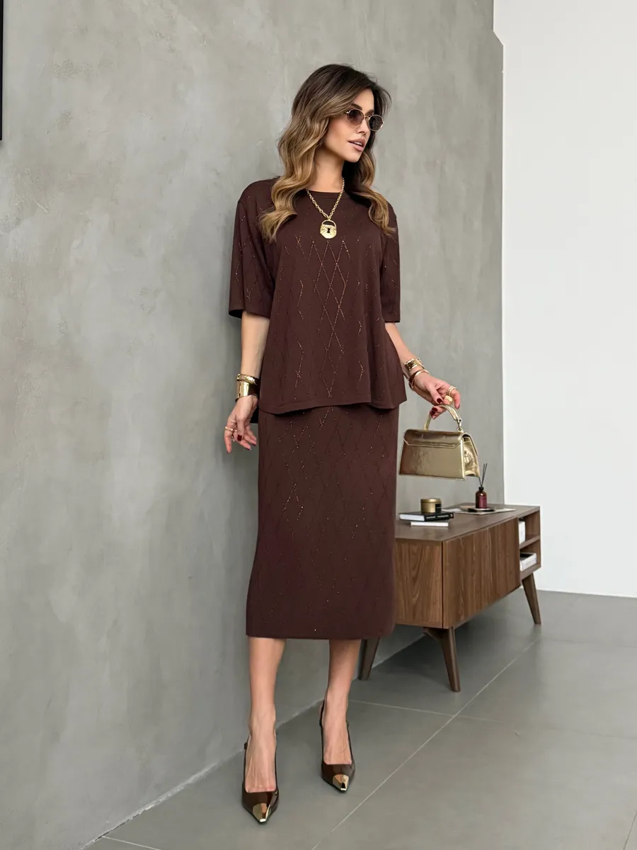 Коричневый костюм с юбкой праздничный нарядный теплый трикотажный