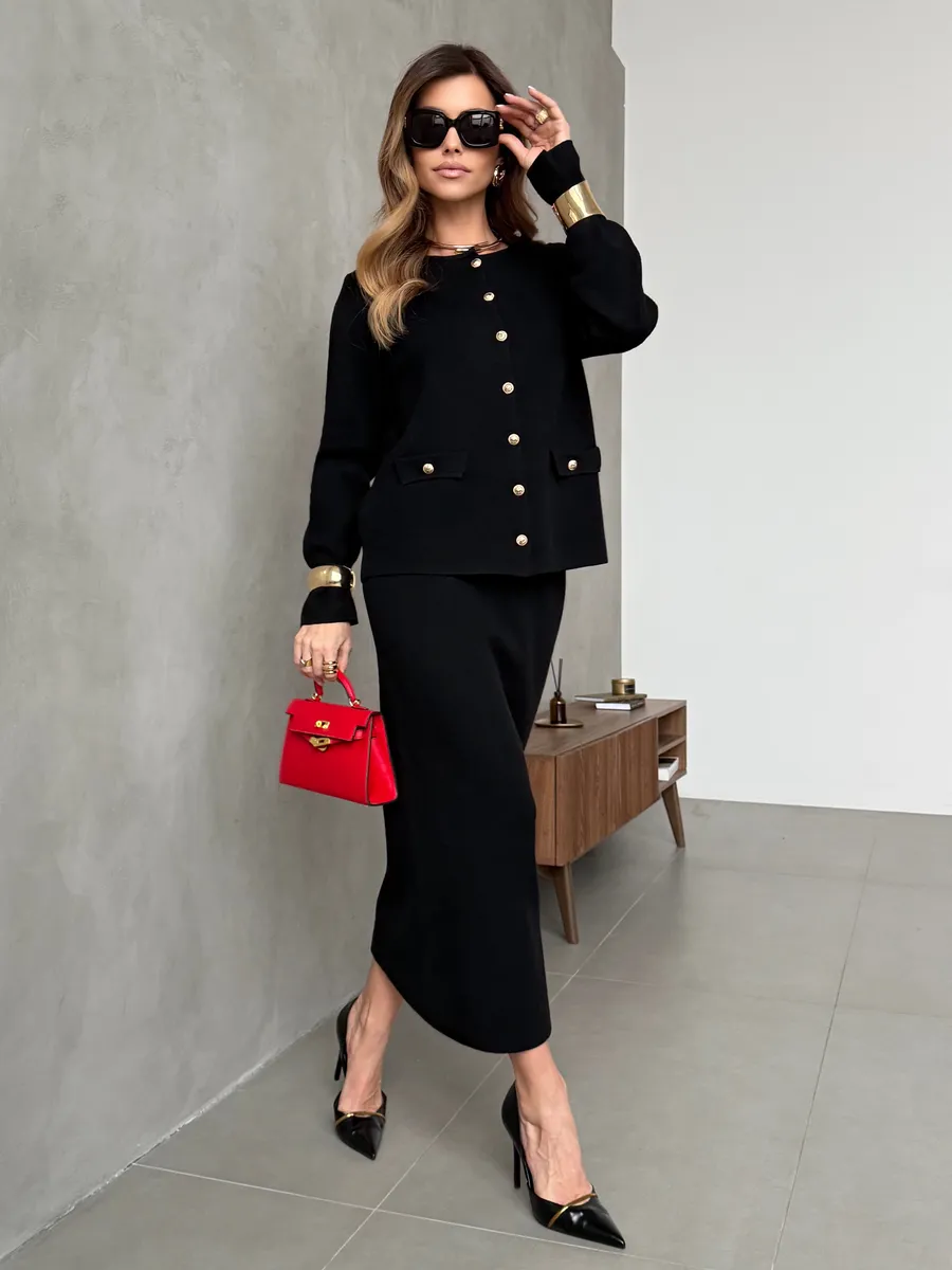 Теплый костюм женский с юбкой