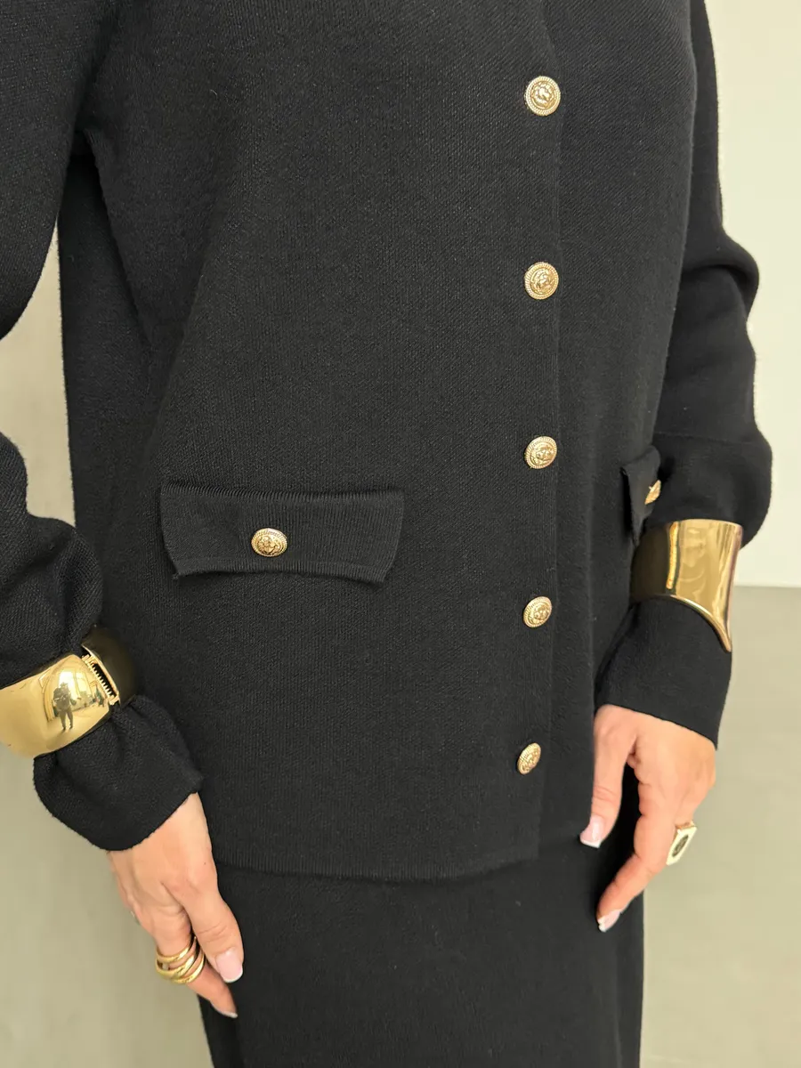 Черный теплый костюм женский с юбкой