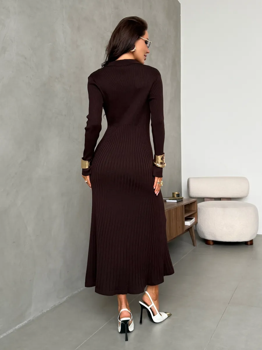 Коричневое платье теплое вязаное нарядное трикотажное