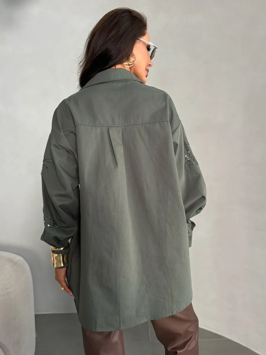 Зеленая рубашка нарядная оверсайз