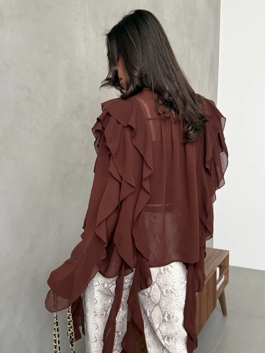 Коричневая блузка нарядная праздничная шелковая с рюшами и топом