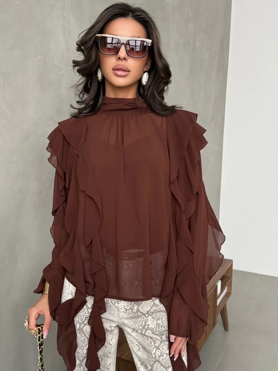 Коричневая блузка нарядная праздничная шелковая с рюшами и топом