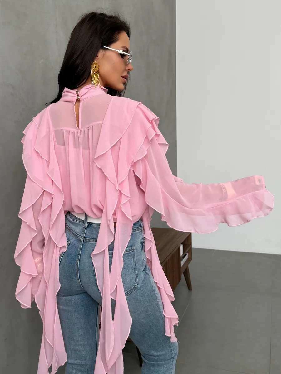 Розовая блузка нарядная праздничная шелковая с рюшами и топом
