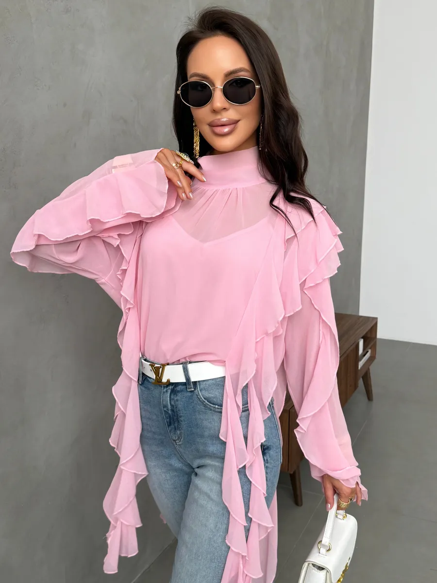 Розовая блузка нарядная праздничная шелковая с рюшами и топом