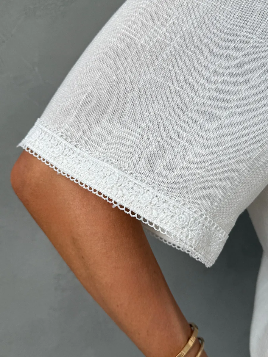 Белая рубашка летняя с коротким рукавом льняная