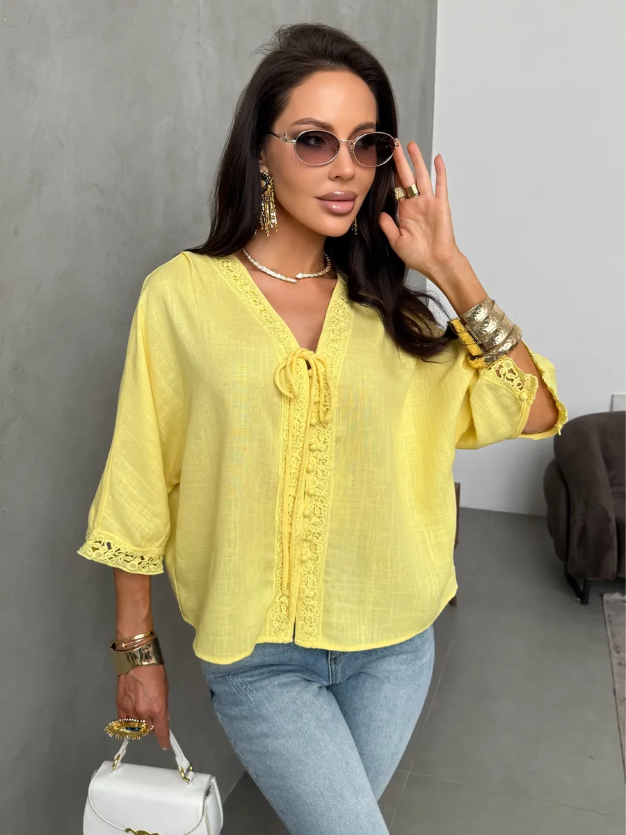 Желтая блузка летняя нарядная с коротким рукавом льняная