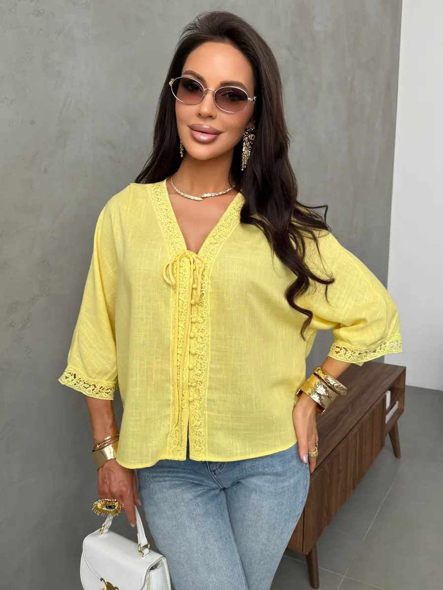 Желтая блузка летняя нарядная с коротким рукавом льняная
