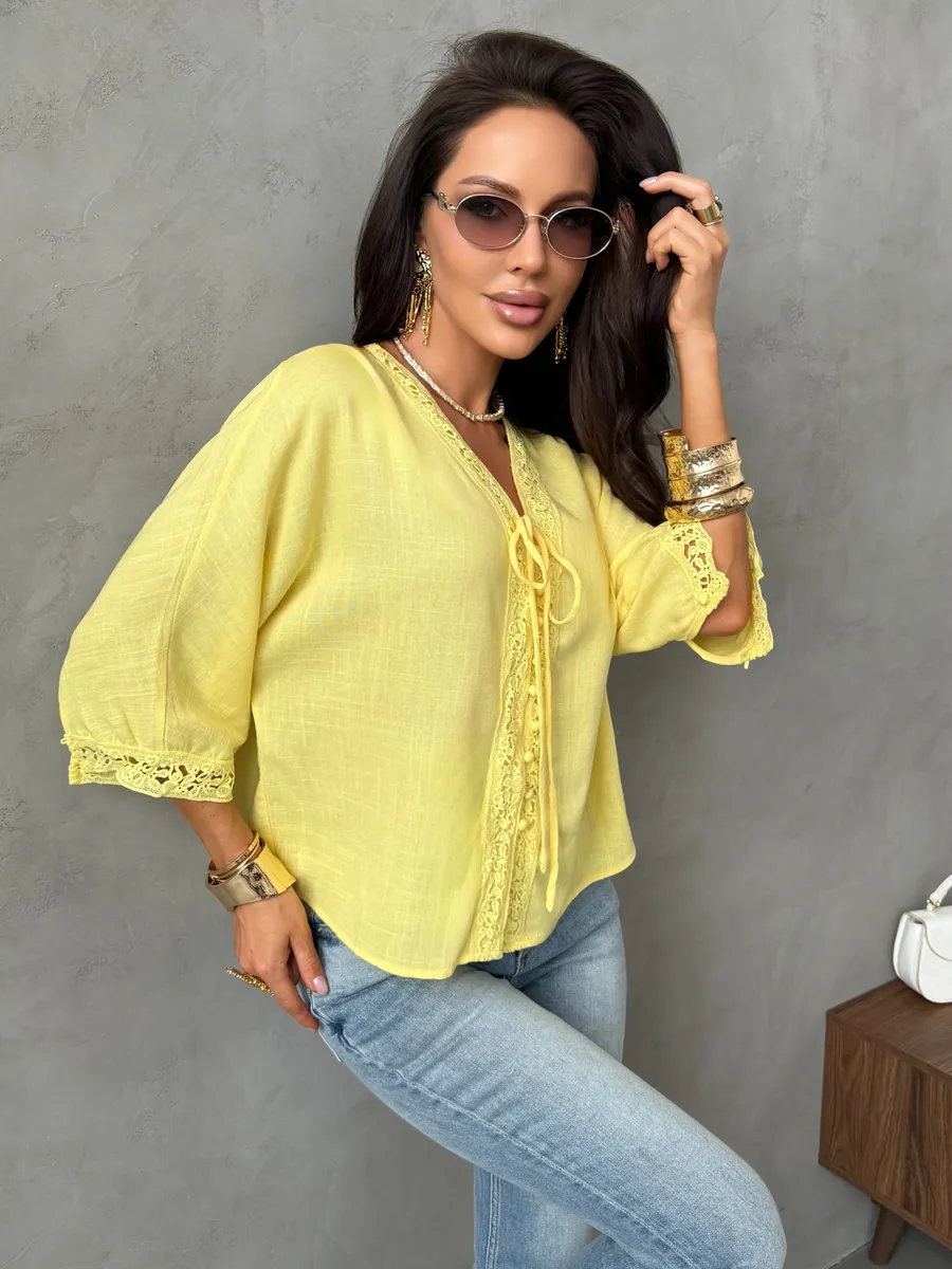 Желтая блузка летняя нарядная с коротким рукавом льняная