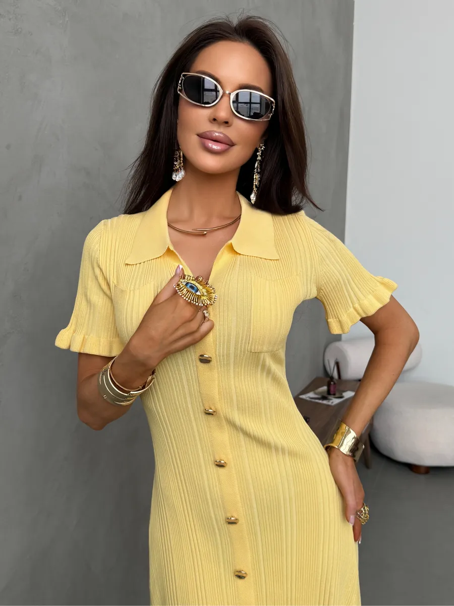 Желтое платье вязаное трикотажное лапша короткое мини