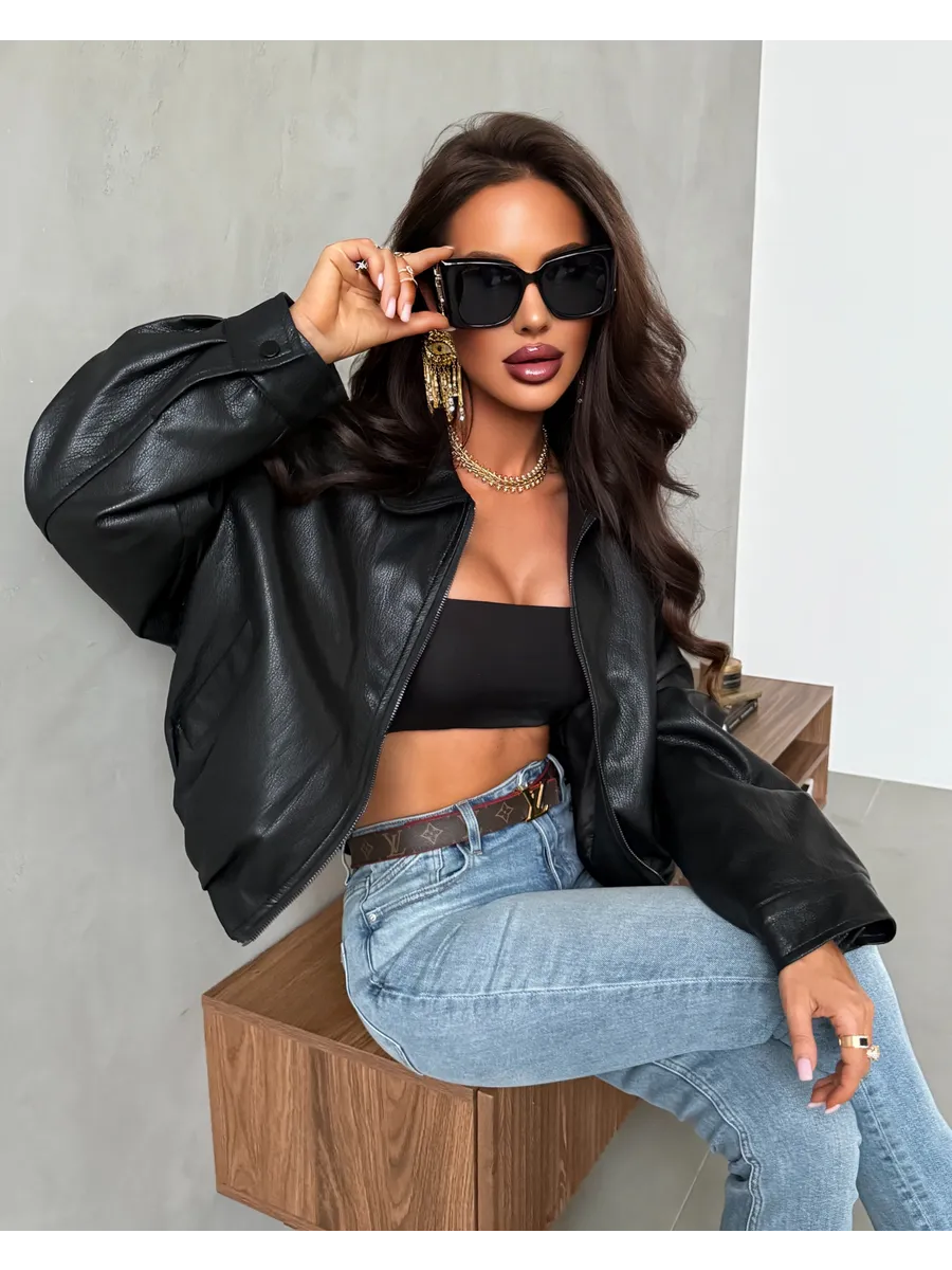 Куртка-бомбер из экокожи