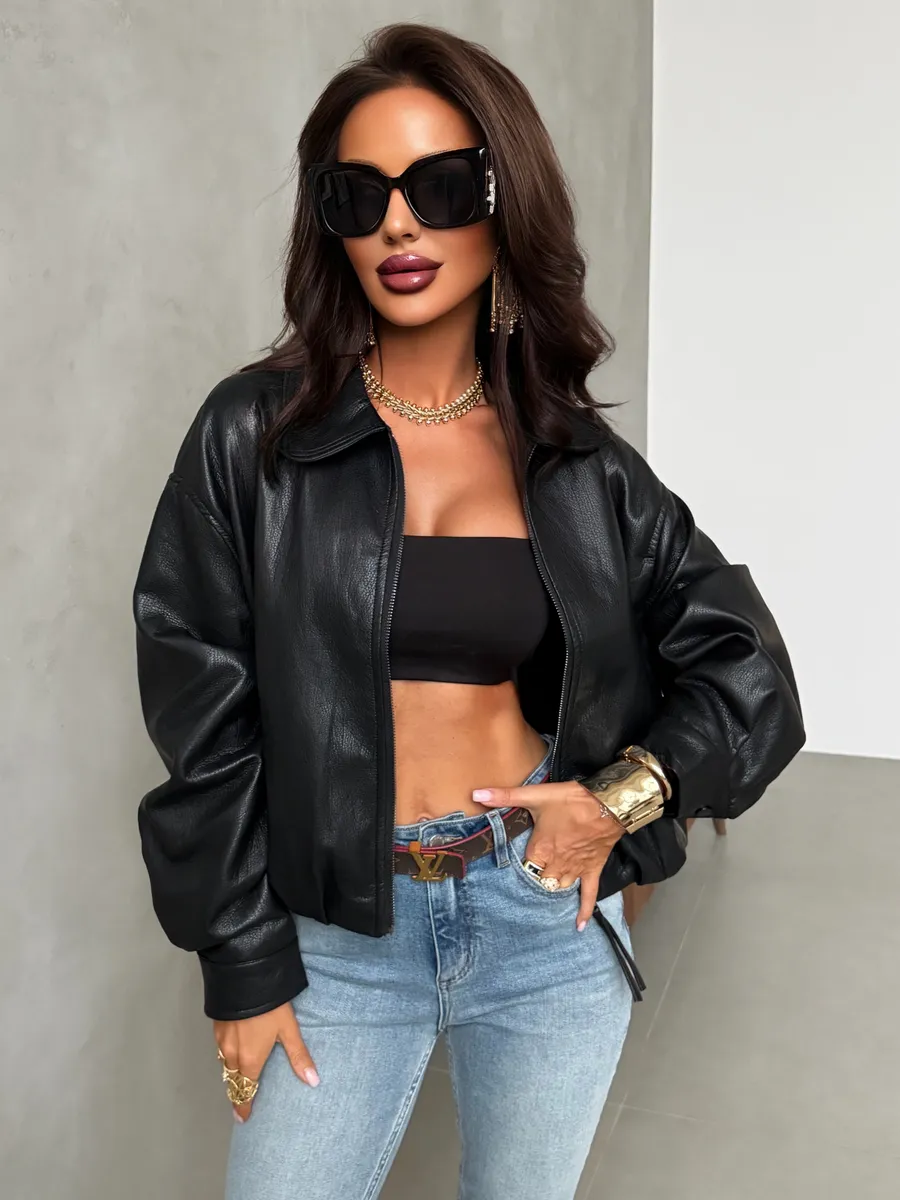 Куртка-бомбер из экокожи