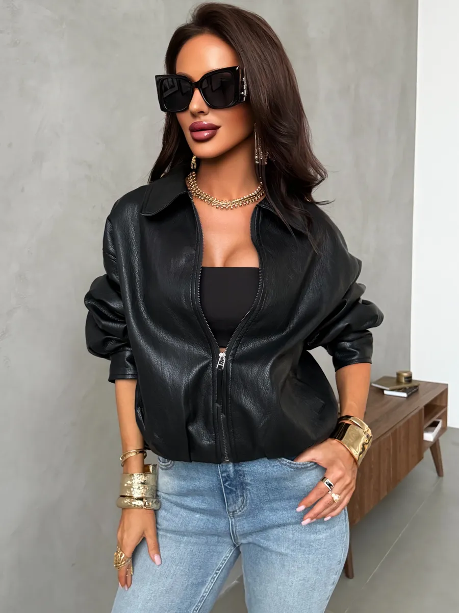 Куртка-бомбер из экокожи