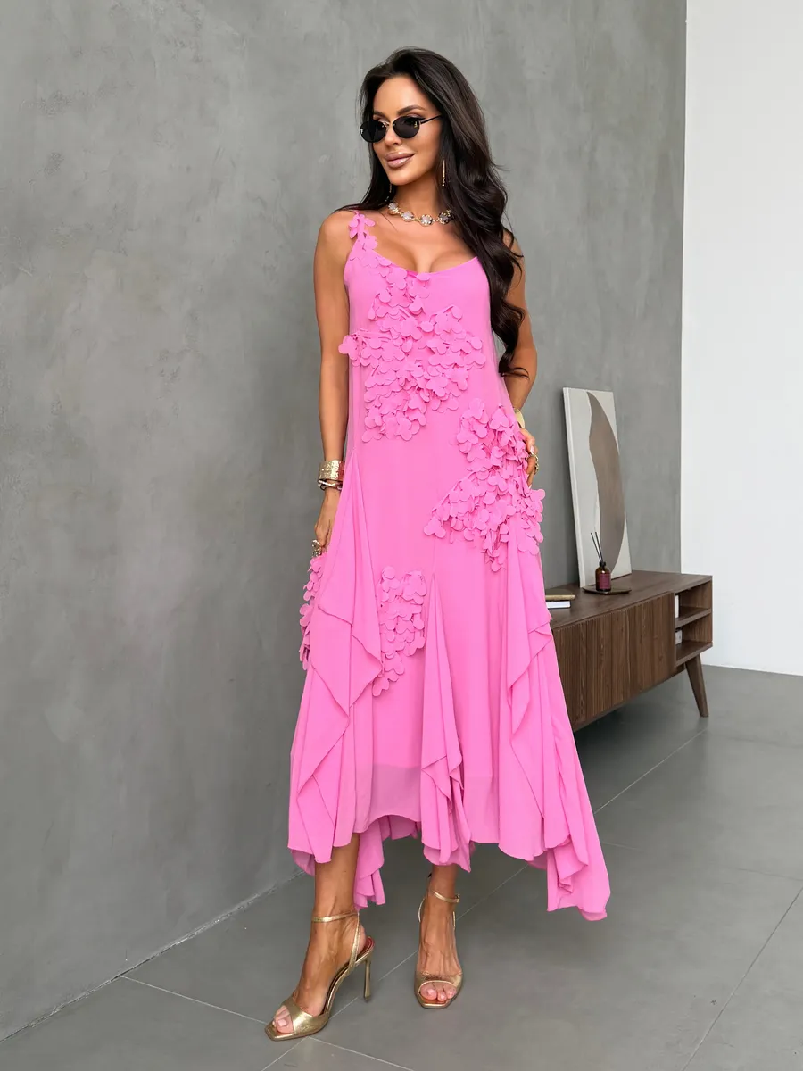 Розовое летнее легкое платье праздничное длинное с цветами