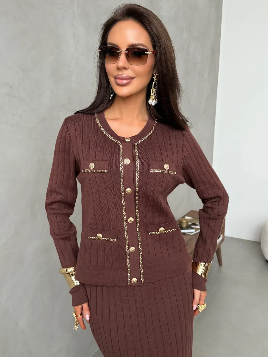 Теплый костюм с юбкой осенний трикотажный