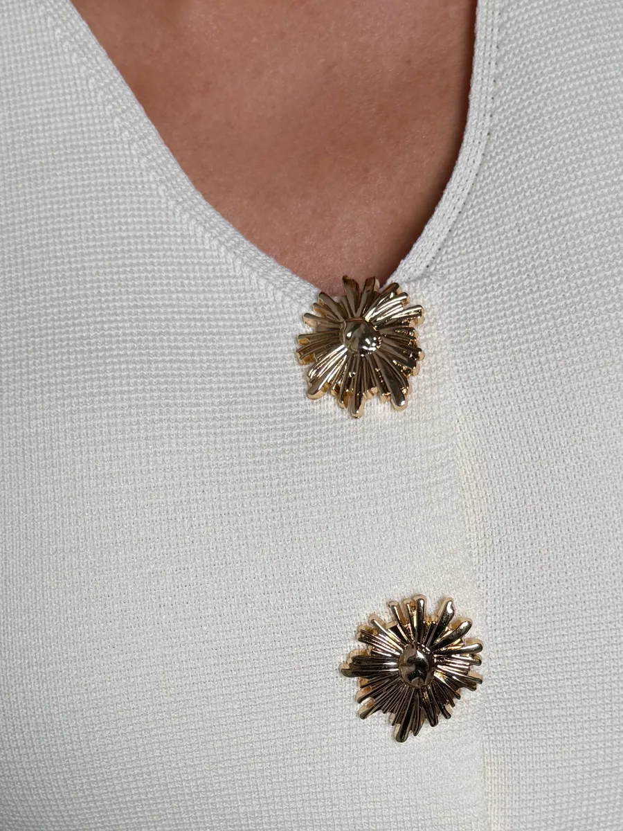 Жилетка вязаная трикотажная нарядная