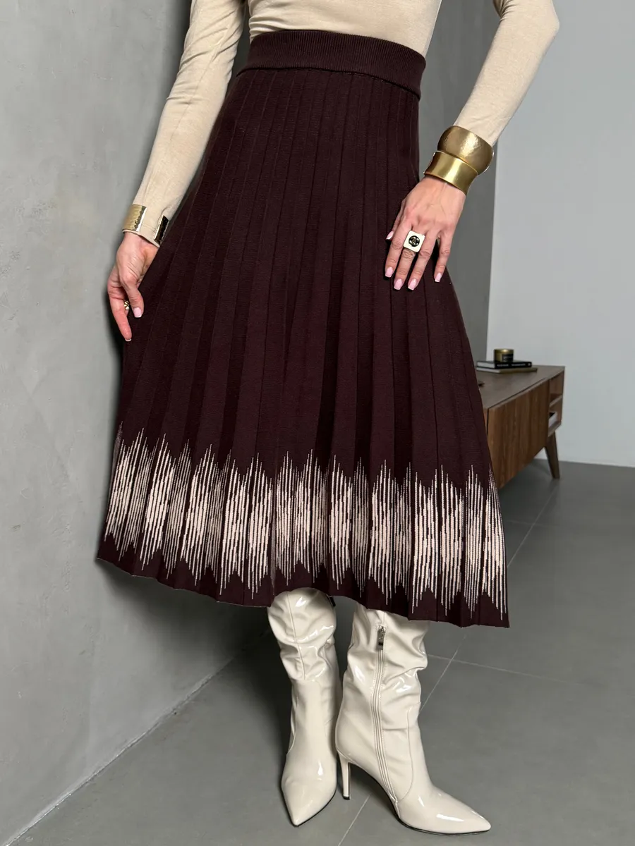 Коричневая юбка плиссе трикотажная теплая